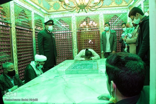 غبارروبی امامزاده جعفر(ع)