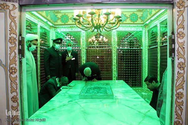 غبارروبی امامزاده جعفر(ع)