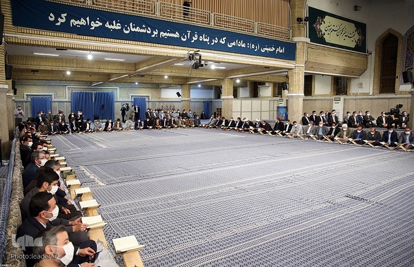 مراسم انس با قرآن در اولین روز ماه مبارک رمضان در حسینیه امام خمینی(ره)