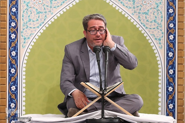 مراسم انس با قرآن در اولین روز ماه مبارک رمضان در حسینیه امام خمینی(ره)