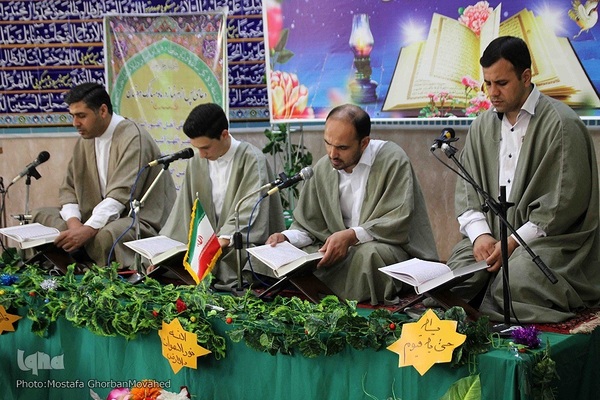 هر مسجد یک پایگاه قرآنی؛ مسجد امام خمینی(ره)