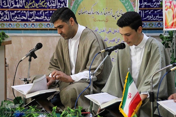 هر مسجد یک پایگاه قرآنی؛ مسجد امام خمینی(ره)