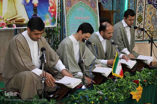 هر مسجد یک پایگاه قرآنی؛ مسجد امام خمینی(ره)