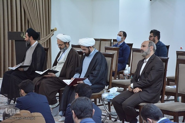 محفل انس با قرآن یادبود شهدای حرم رضوی‎‎