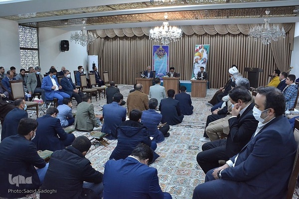 محفل انس با قرآن یادبود شهدای حرم رضوی‎‎