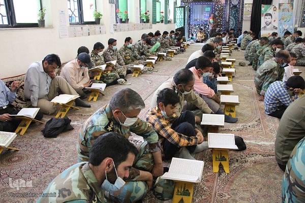 جزءخوانی قرآن کریم در امامزادگان باقریه(ع) بیرجند