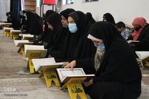 جزءخوانی قرآن کریم در امامزادگان باقریه(ع) بیرجند