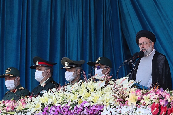 مراسم گرامیداشت روز ارتش جمهوری اسلامی ایران