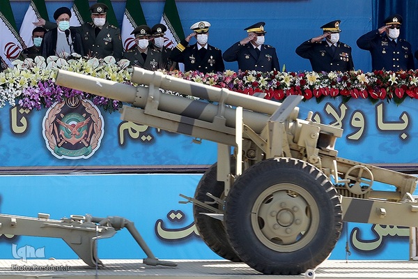 مراسم گرامیداشت روز ارتش جمهوری اسلامی ایران