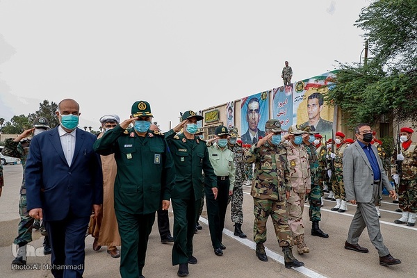 مراسم رژه روز ارتش در اهواز