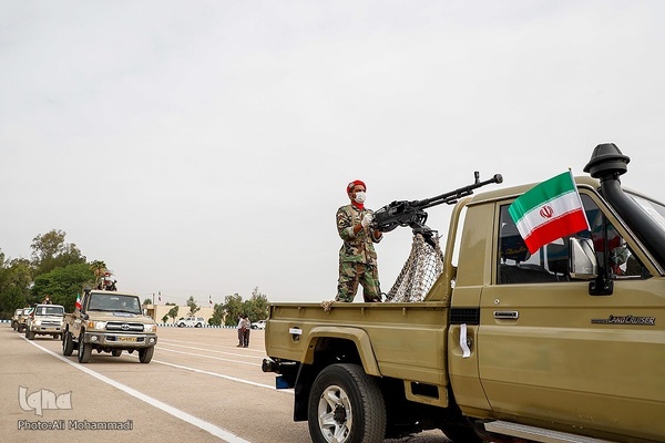 مراسم رژه روز ارتش در اهواز