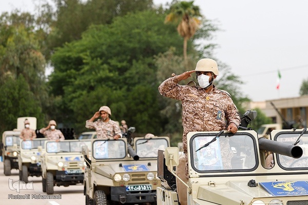 مراسم رژه روز ارتش در اهواز