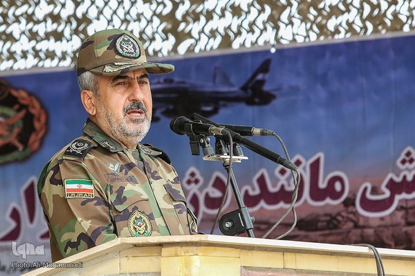 مراسم رژه روز ارتش در اهواز