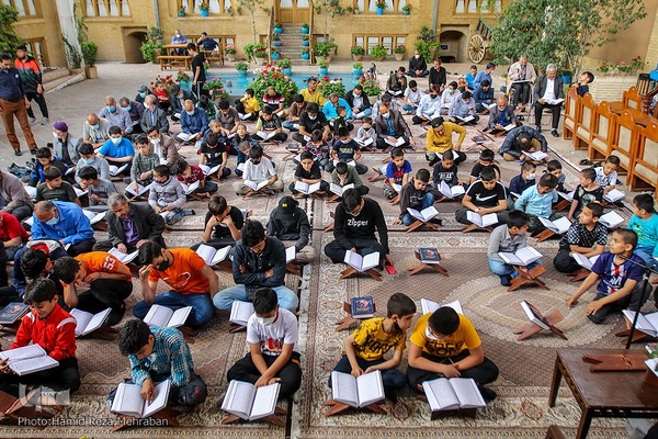 محفل انس با قرآن در خانه موزه شهید مدرس