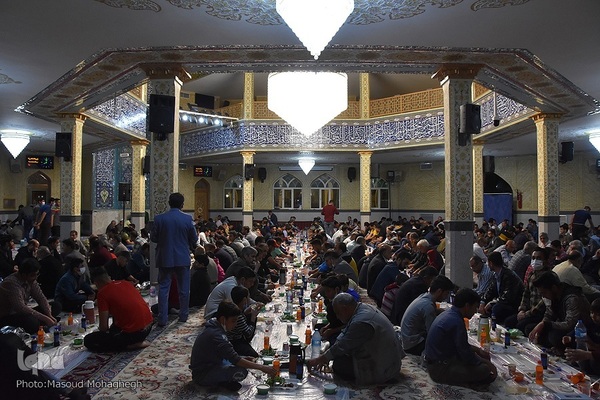 آیین افطاری ماه رمضان در سمنان