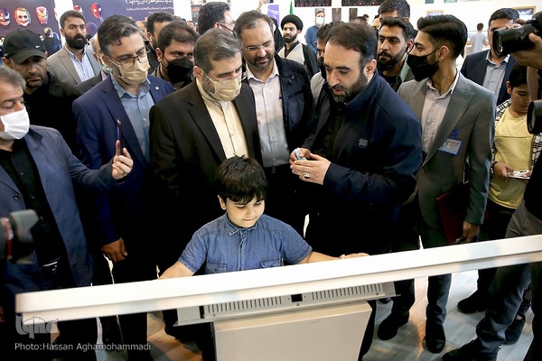 بازدید محمدمهدی اسماعیلی، وزیر فرهنگ و ارشاد اسلامی از بیست و نهمین نمایشگاه بین المللی قرآن کریم