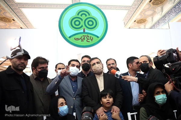 بازدید محمدمهدی اسماعیلی، وزیر فرهنگ و ارشاد اسلامی از بیست و نهمین نمایشگاه بین المللی قرآن کریم