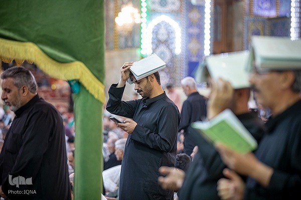 مراسم شب قدر در حرم امام حسین (ع)