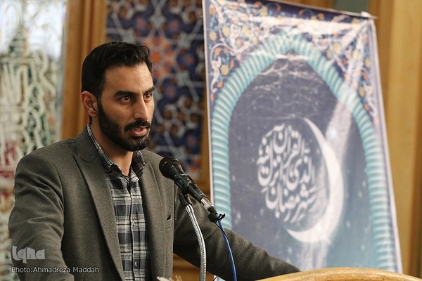 نشست صمیمی فعالان رسانه و فرهنگی با نماینده رهبر معظم انقلاب در فارس‎‎