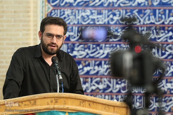 نشست صمیمی فعالان رسانه و فرهنگی با نماینده رهبر معظم انقلاب در فارس‎‎