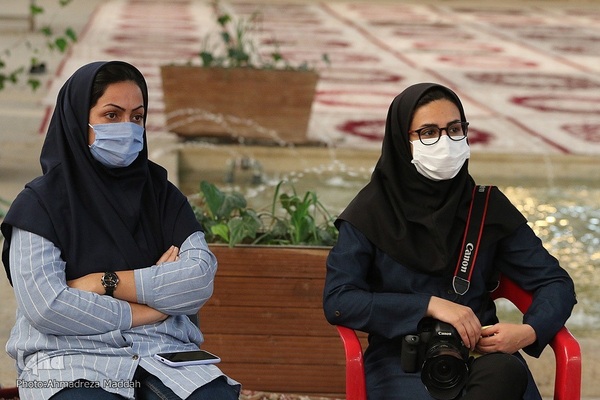 نشست صمیمی فعالان رسانه و فرهنگی با نماینده رهبر معظم انقلاب در فارس‎‎