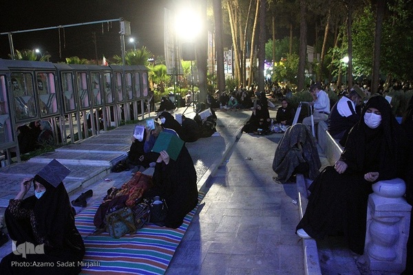 مراسم احیای نوزدهم ماه مبارک رمضان در آستان مطهر امامزاده سید جعفر محمد(ع) یزد