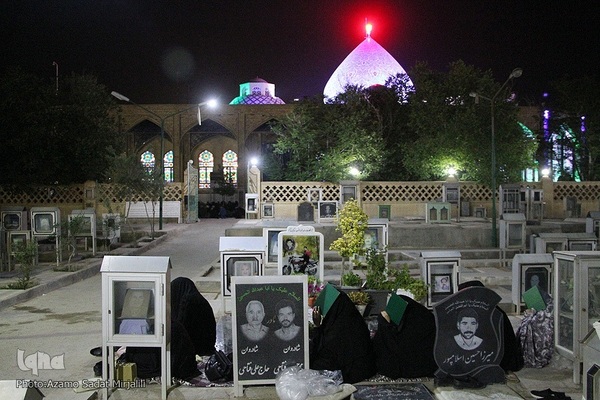 مراسم احیای نوزدهم ماه مبارک رمضان در آستان مطهر امامزاده سید جعفر محمد(ع) یزد