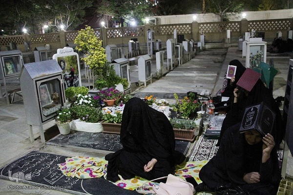 مراسم احیای نوزدهم ماه مبارک رمضان در آستان مطهر امامزاده سید جعفر محمد(ع) یزد