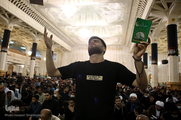  مراسم احیای شب نوزدهم ماه مبارک رمضان در حرم مطهر حضرت فاطمه معصومه (س) در شهر مقدس قم