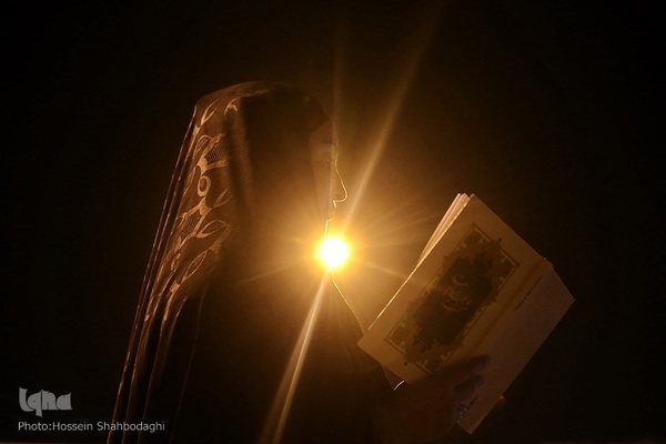  مراسم احیای شب نوزدهم ماه مبارک رمضان در حرم مطهر حضرت فاطمه معصومه (س) در شهر مقدس قم