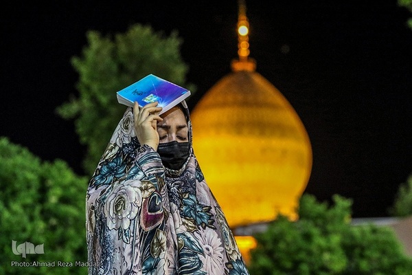 مراسم احیای شب نوزدهم ماه مبارک رمضان در حرم مطهر حضرت شاهچراغ(ع) در شیراز