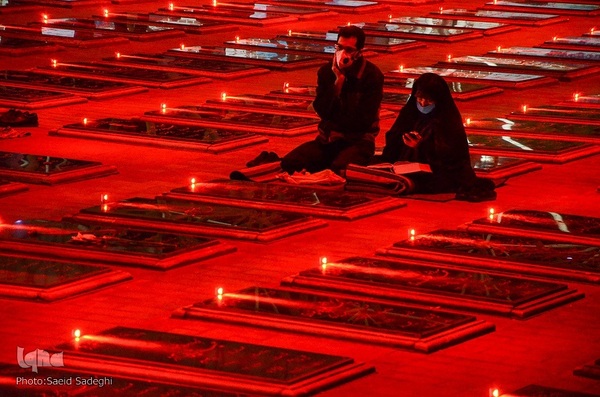 مراسم احیای شب نوزدهم ماه مبارک رمضان در گلزار شهدای وادی رحمت تبریز