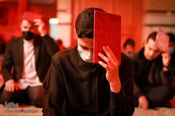 مراسم احیای شب نوزدهم ماه مبارک رمضان در حسینیه اعظم زنجان