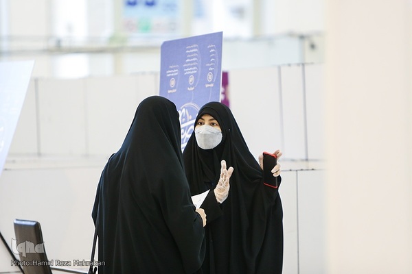 روز بارانی نمایشگاه قرآن