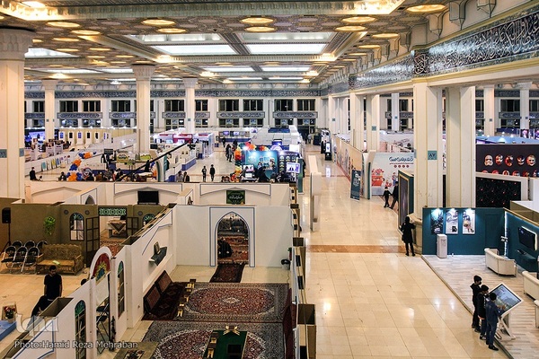 روز بارانی نمایشگاه قرآن