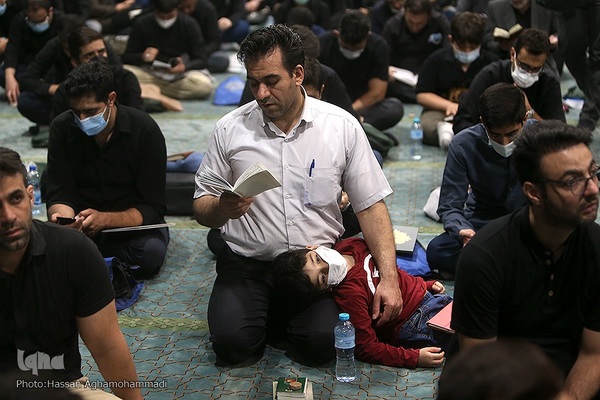 مراسم پرفیض احیای شب بیست و یکم ماه مبارک رمضان در مسجد دانشگاه تهران