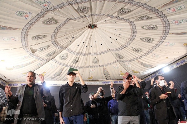 قرار بندگی؛ احیای شب ۲۱ رمضان در امامزاده جعفر (ع) یزد