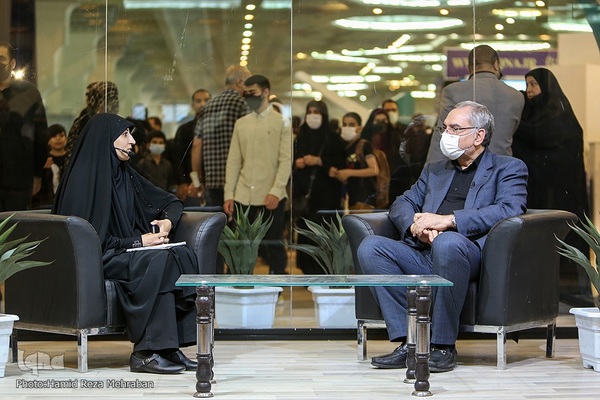 بازدید بهرام عین اللهی، وزیر بهداشت، درمان و آموزش پزشکی از نمایشگاه بین المللی قرآن کریم