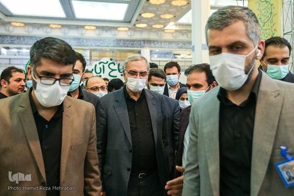 بازدید بهرام عین اللهی، وزیر بهداشت، درمان و آموزش پزشکی از نمایشگاه بین المللی قرآن کریم