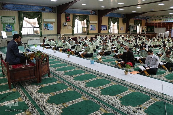 جز‌ء‌خوانی قرآن در مهدیه الغدیر بیرجند