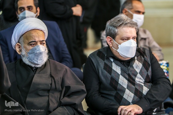 رونمایی از کتاب حجاب در قرآن