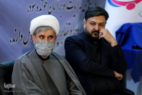 رونمایی از کتاب حجاب در قرآن