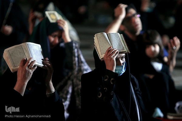 مراسم احیای شب بیست و سوم ماه مبارک رمضان، در بقعه متبرکه امامزاده سید جعفر(ع) و حمیده خاتون (س) باغ‌ فیض