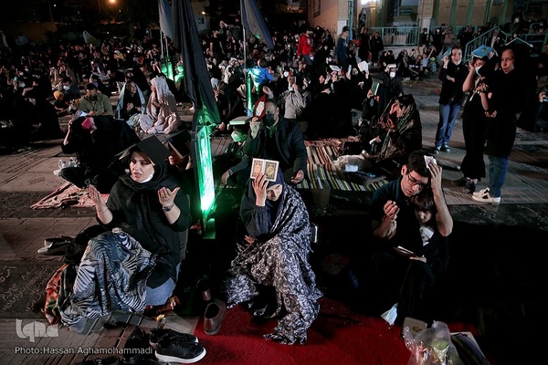 مراسم احیای شب بیست و سوم ماه مبارک رمضان، در بقعه متبرکه امامزاده سید جعفر(ع) و حمیده خاتون (س) باغ‌ فیض