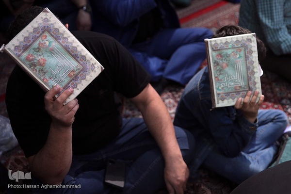 مراسم احیای شب بیست و سوم ماه مبارک رمضان، در بقعه متبرکه امامزاده سید جعفر(ع) و حمیده خاتون (س) باغ‌ فیض