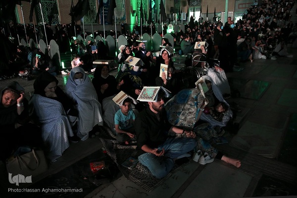 مراسم احیای شب بیست و سوم ماه مبارک رمضان، در بقعه متبرکه امامزاده سید جعفر(ع) و حمیده خاتون (س) باغ‌ فیض