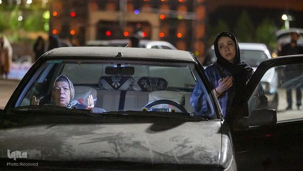 مراسم احیای شب بیست و سوم ماه مبارک رمضان، به صورت خودرویی در پارک کوهستانی دراک شیراز