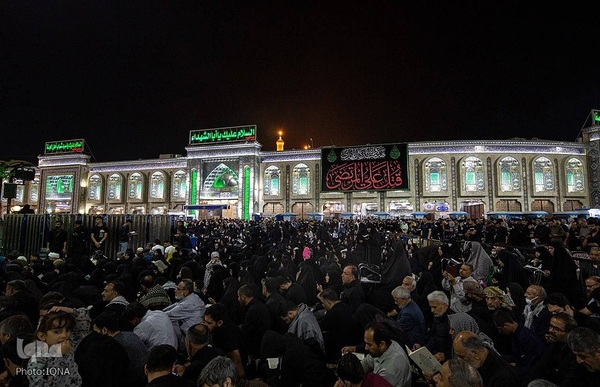 مراسم احیای شب بیست‌و‌سوم ماه مبارک رمضان، در حرم نورانی امام حسین(ع) و بین الحرمین در کربلای معلی