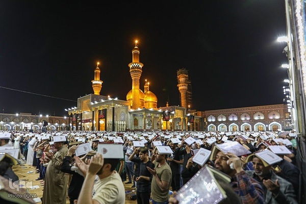 مراسم احیای شب بیست و سوم ماه مبارک رمضان با قرائت دعای جوشن کبیر در آستان مقدس کاظمیه (ع)