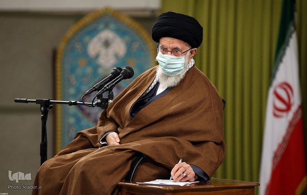 دیدار جمعی از دانشجویان با رهبر انقلاب